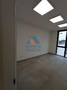 Foto Ufficio a San Miniato di 150 m² con 4 locali in affitto