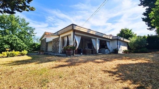 Foto Villa unifamiliare in Via di Pulica 96, Montelupo Fiorentino di 220 m²