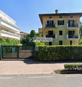 Foto Appartamento in via agello 86, Desenzano del Garda Rivoltella