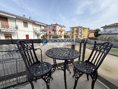 Foto Appartamento in via mezzocolle 6/D, Desenzano del Garda di 75 m²