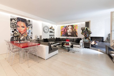 Foto Appartamento in Via Della Rocca 37, Torino Via della Rocca di 263 m²