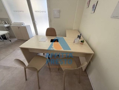 Foto Ufficio a Capraia e Limite di 15 m² con 1 locali in affitto
