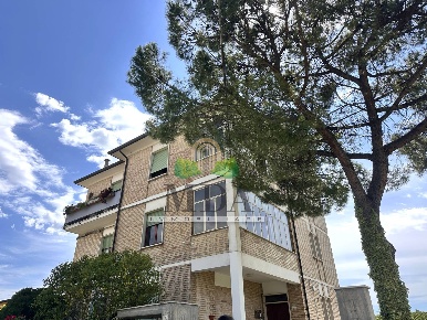 Foto Appartamento in Via Chiarini, Castel di Lama di 109 m² con 6 locali