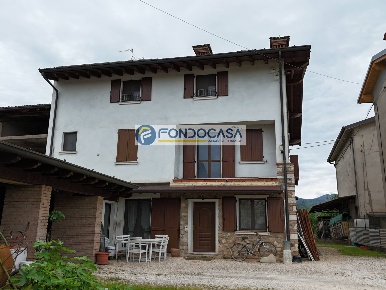 Foto Appartamento in via delle cascine, Nuvolera di 125 m² con 5 locali