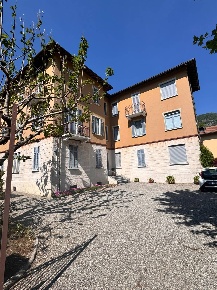 Foto Appartamento in via Gerosa 18, Canzo di 116 m² con 3 locali in vendita