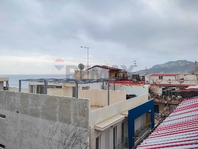 Foto Appartamento in Via Lombardo 10, Letojanni di 110 m² con 5 locali