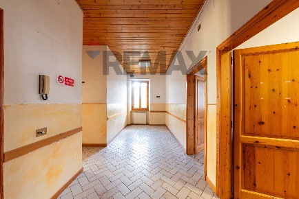 Foto Ufficio a Bucine Ambra di 78 m² con 3 locali in vendita