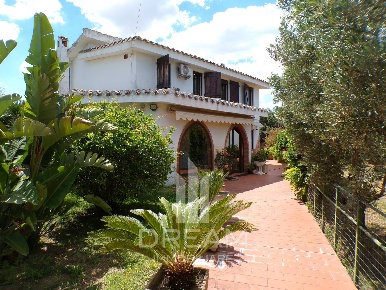 Foto Villa unifamiliare in SS 387 del Gerrei, Soleminis di 234 m²