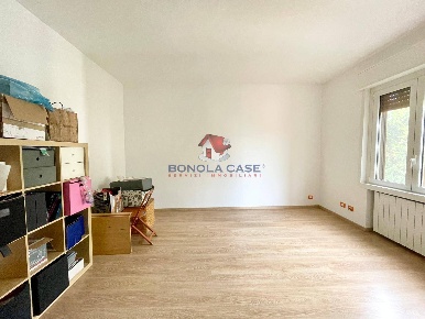 Foto Appartamento in Via Fratelli Beolchi 4, Milano Trenno di 58 m²