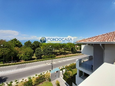 Foto Attico in Via Francesco Agello, Desenzano del Garda Rivoltella