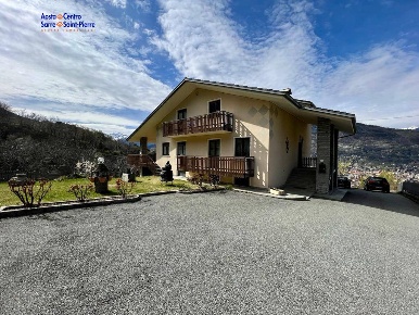 Foto Appartamento in Capoluogo 93, Charvensod Centro di 75 m² con 2 locali