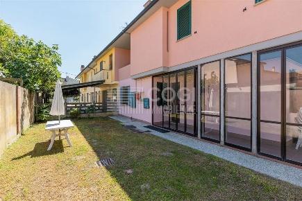 Foto Appartamento in Via Saffi, Lugo di 121 m² con 2 locali in vendita