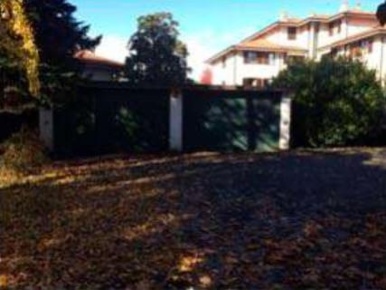 Foto Villa unifamiliare a Agrate Brianza Centro di 340 m² con 9 locali