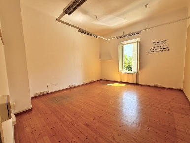 Foto Appartamento a Pisa Porta a Lucca di 170 m² con 6 locali in vendita