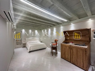 Foto Appartamento a Lucca Piazza Napoleone - San Michele di 35 m²