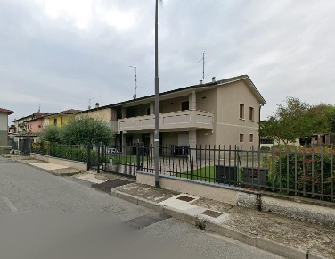 Foto Appartamento a Orzinuovi Centro di 77 m² con 4 locali in vendita