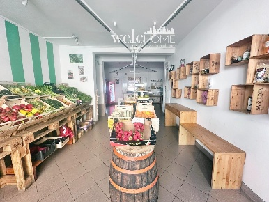 Foto Attività commerciale a Poggio a Caiano Centro di 62 m² con 2 locali