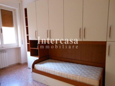 Foto Appartamento a Pisa Sant'Antonio di 85 m² con 5 locali in affitto