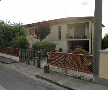 Foto Villa unifamiliare a Cascina di 313 m² con 5 locali in vendita