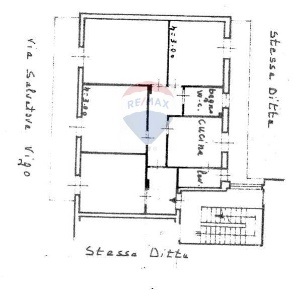 Foto Appartamento in via Salvatore Vigo, Acireale di 119 m² con 4 locali