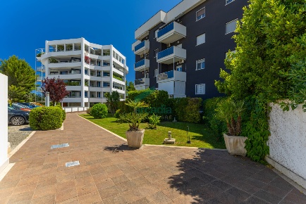 Foto Appartamento in Viale Louis Pasteur 15A, Bari Picone di 115 m²