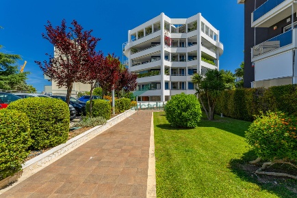 Foto Appartamento in Viale Louis Pasteur 15A, Bari Picone di 130 m²