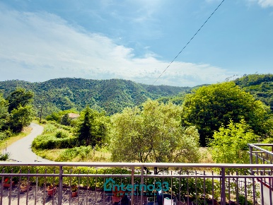 Foto Appartamento in Loc. Patellano, Monterosso al Mare di 75 m² in vendita