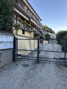 Foto Appartamento in VIA MONTE SALATARINO, Soiano del Lago di 90 m²