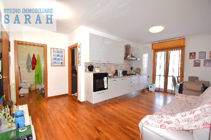 Foto Appartamento in Via Arrighi, Viareggio di 70 m² con 4 locali