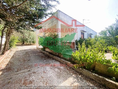 Foto Villa unifamiliare a Terrasini di 80 m² con 3 locali in vendita