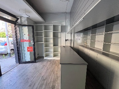 Foto Attività commerciale a Firenze Coverciano di 61 m² con 2 locali