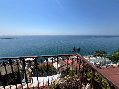 Foto Appartamento in Via Mazzini, Vietri sul Mare Centro di 148 m²