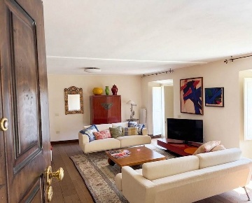Foto Appartamento in Piazza San Francesco 7, Ancona di 140 m² con 8 locali