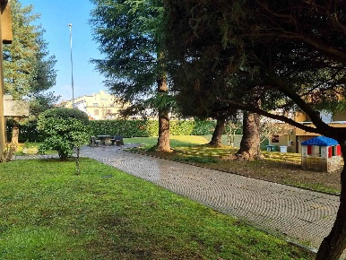 Foto Appartamento in Via Banfi  4/B, Mezzago Centro di 90 m² con 3 locali