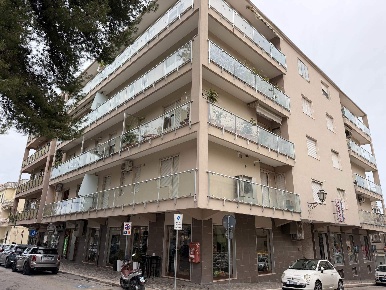 Foto Appartamento in Viale D'Annunzio, Vasto di 100 m² con 5 locali