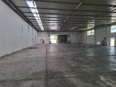 Foto Capannone industriale a Firenze Peretola di 2200 m² con 2 locali