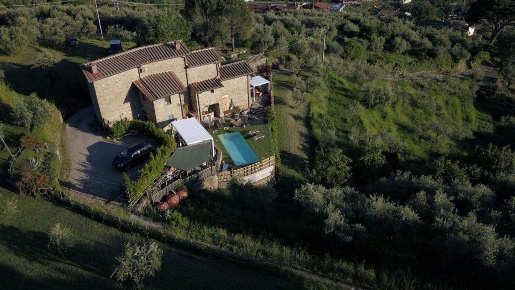 Foto Rustico in Via di Caselli, Reggello Centro di 290 m² con 9 locali