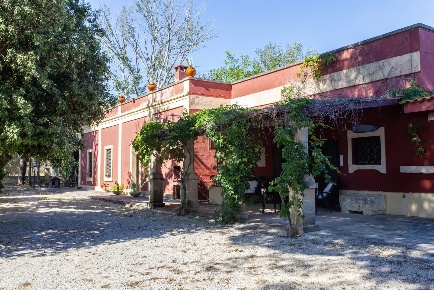 Foto Villa unifamiliare a Francavilla Fontana con 12 locali in vendita