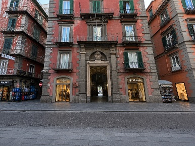 Foto Appartamento in Via Toledo 317, Napoli Quartieri Spagnoli di 50 m²