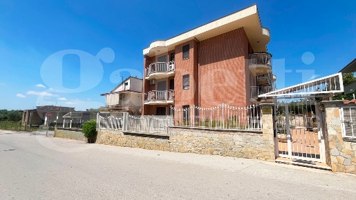 Foto Appartamento in Franco Simeone, Pignataro Maggiore di 120 m²