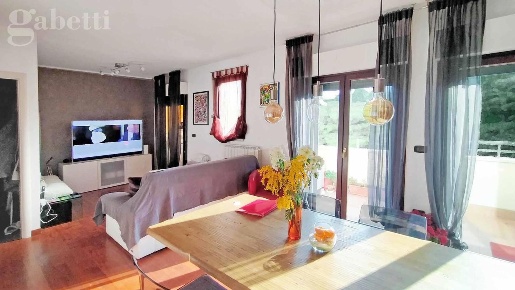 Foto Appartamento in Via UMBERTO GIORDANO 12, Senigallia di 105 m²
