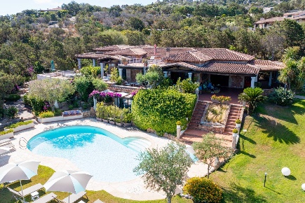 Foto Villa singola in Porto Rotondo Costa Smeralda, Olbia di 250 m²