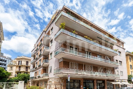 Foto Appartamento in Via Giorgio Baglivi 6, Roma Policlinico di 70 m²