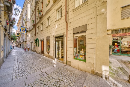 Foto Negozio in Via GIUSEPPE BARBAROUX 7, Torino Quadrilatero Romano