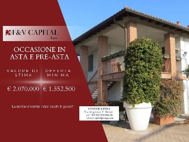 Foto Appartamento in Via Ripamonti Giuseppe, Milano di 111 m² con 4 locali