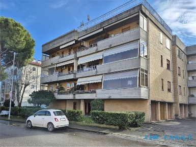 Foto Appartamento in viale Bagno di Romagna, Riccione Parco di 85 m²