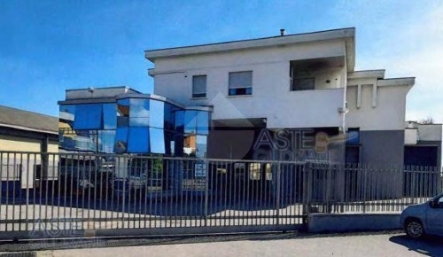 Foto Appartamento in Milano, Chiari di 250 m² con 9 locali in vendita