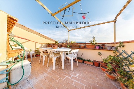 Foto Attico a Livorno Ardenza di 174 m² con 4 locali in vendita
