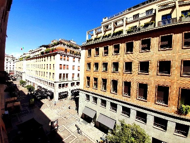 Foto Appartamento in VIA AMENDOLA 10, Torino Via Roma di 135 m² in vendita