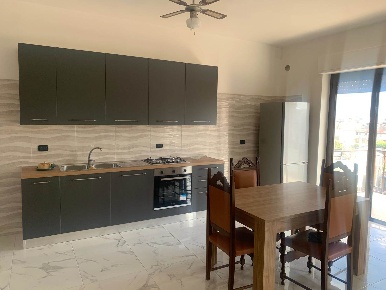 Foto Appartamento a San Prisco di 110 m² con 3 locali in affitto